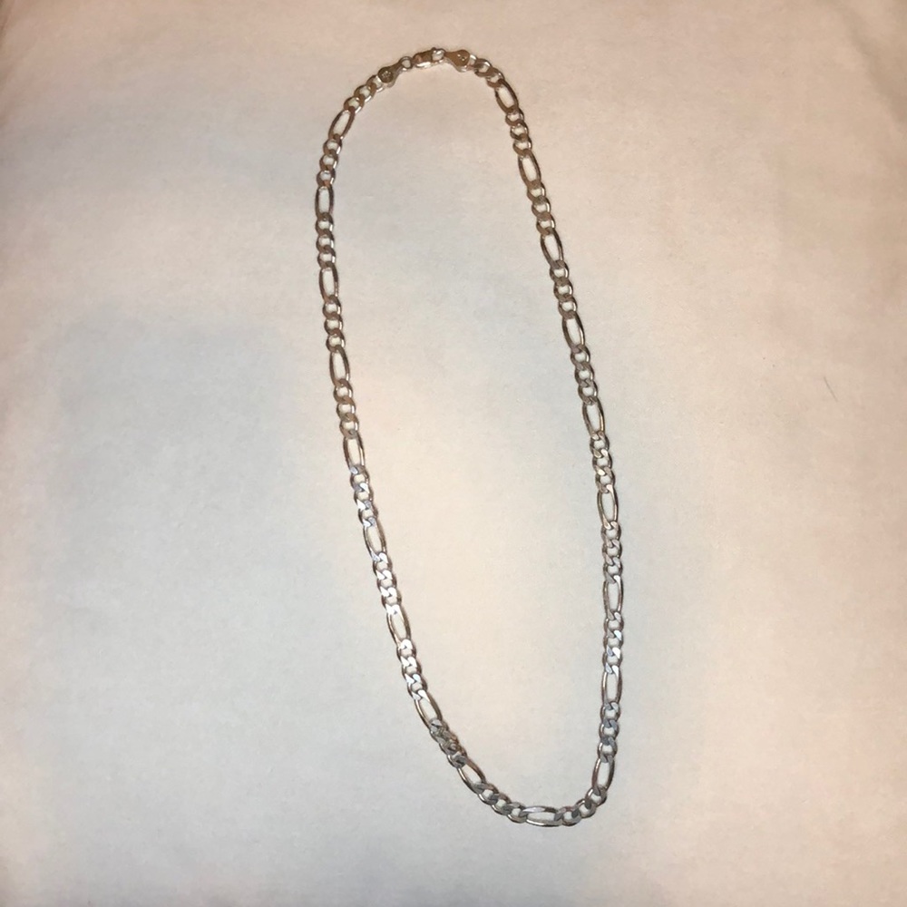 Silver chain necklace